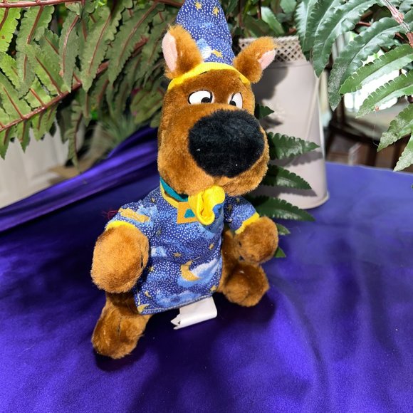 📌Cartoon Network Plush Scooby Doo In Pajamas 9" Stuffed Toy - Picture 1 of 10